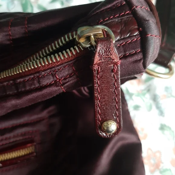 Tod's Burgundy Leather And Nylon Purse - Picture 2 of 8